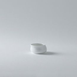 ピヨぐい呑み / Piyo Guinomi White porcelain × Yellow one point